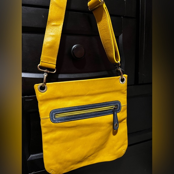 Mustard yellow Avorio crossbody bag - Picture 3 of 6